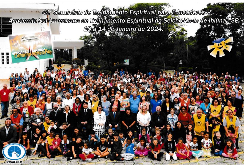 foto com todos os participantes e comissão do seminário