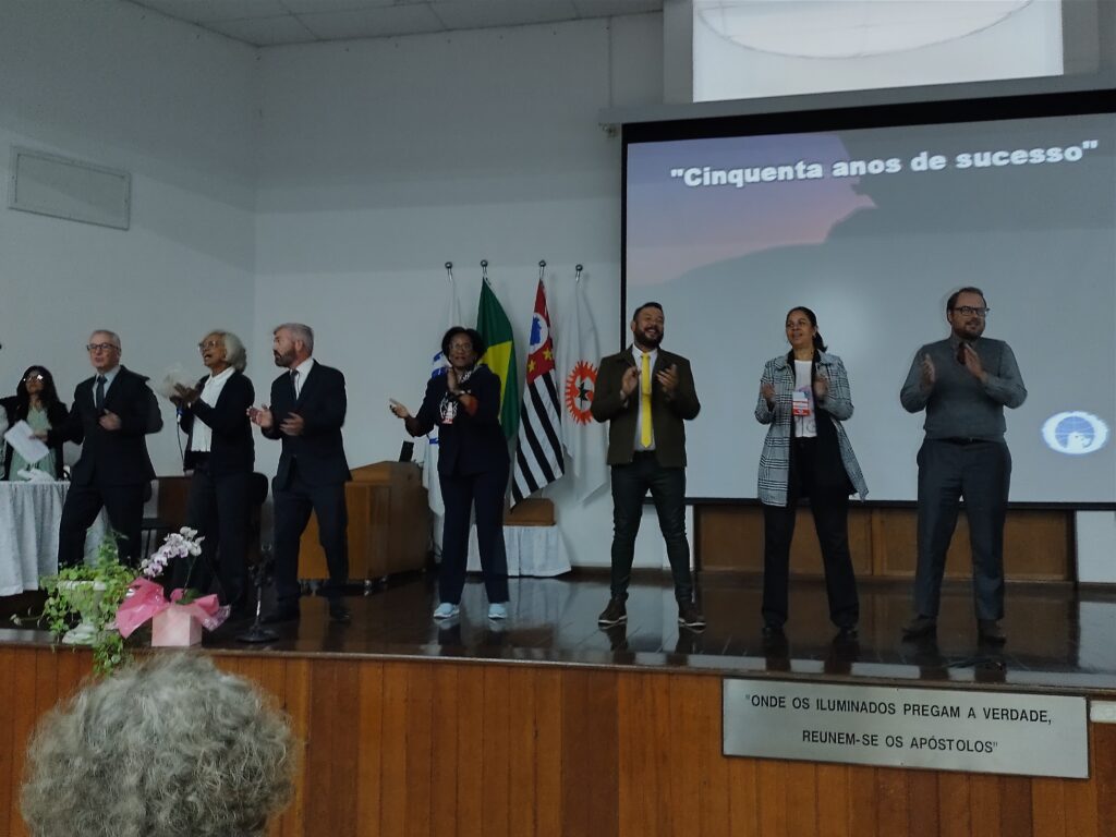 IMG 20240113 190428398 HDR Seminário para Educadores 2024 Ibiúna Paralelo ao Seminário, as Presidentes da Associação dos Educadores Regionais participaram de um curso, com conteúdo exclusivo. Elas desfrutaram desse dia com muita alegria e dinamismo! Na foto abaixo estão as nossas queridas Presidentes que se fizeram presentes, à elas nossa eterna gratidão pelos trabalhos desenvolvidos, pelo amor e dedicação ao Movimento! Muito Obrigado! E o Seminário de Educadores foi assim, incrível e recheado de atividades maravilhosas!!! E para que ele acontecesse tivemos o apoio de uma comissão dedicada! À todos os orientadores, voluntários e colaboradores, o nosso Muito Obrigado!  E para finalizar esse resumo do Seminário para Educadores da Academia de Ibiúna, vamos compartilhar  mais alguns  momentos e de encontros felizes que aconteceram por lá!Te esperamos no próximo!!!
<p> Voltar </p>