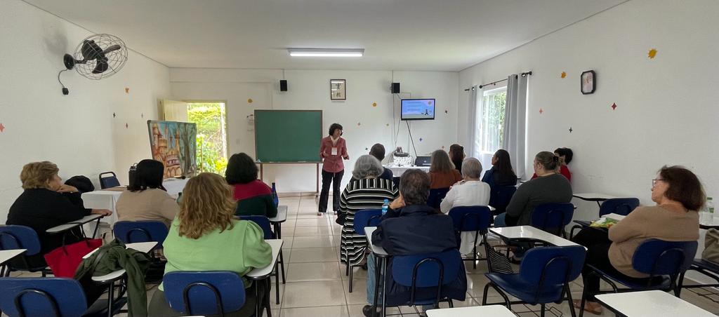 WhatsApp Image 2024 08 14 at 14.16.59 Seminário para Educadores 2024 Ibiúna Oficina 5 - Dança CircularOficineira: Prela. Virgínia de Mello Shinzato