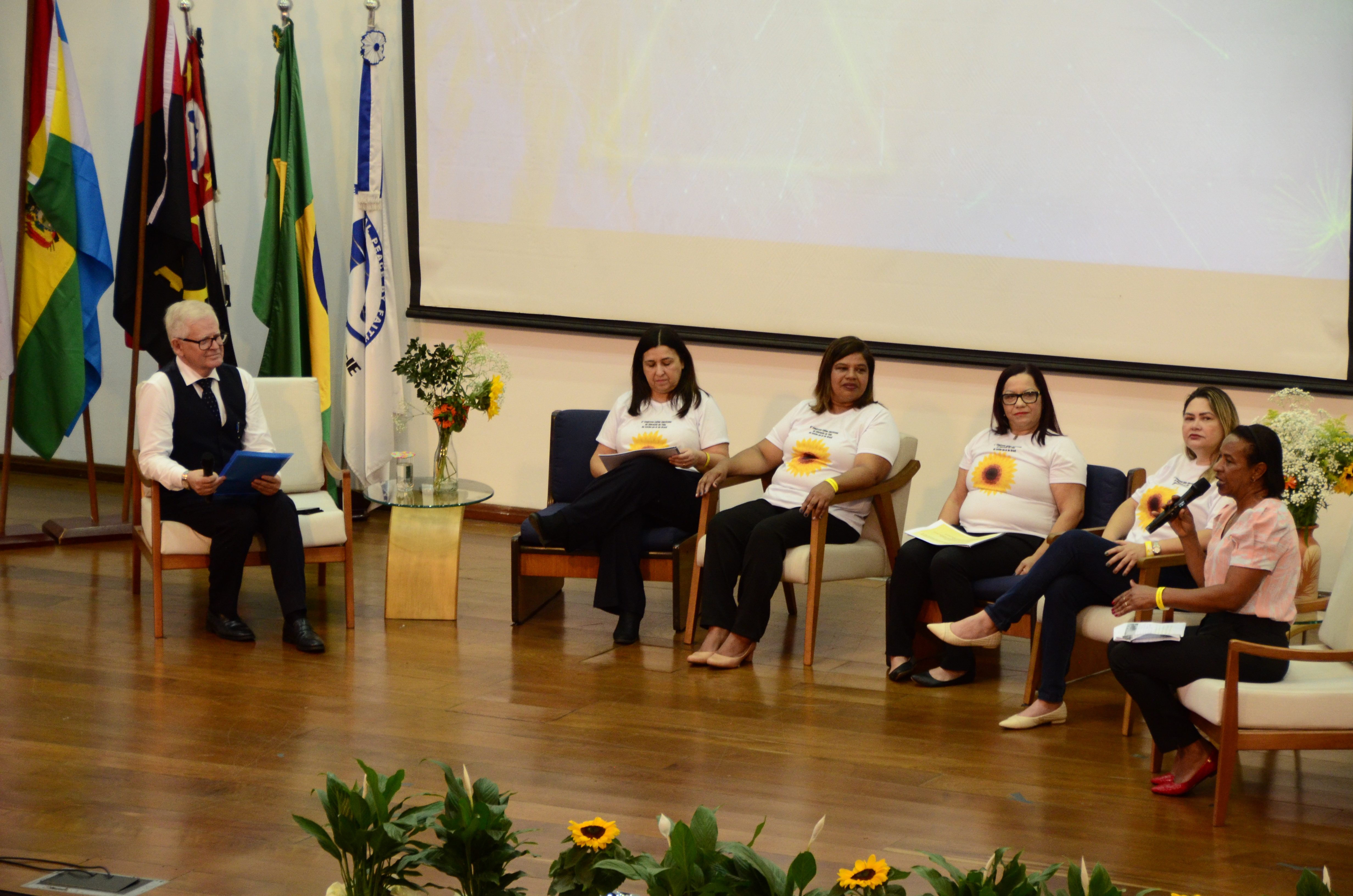 MKT2438 7º Congresso Latino-americano de Educação da Vida Um evento no qual a prática da Educação da Vida toma forma concreta. Em Plenárias, Oficinas e Banners são expostos trabalhos que atestam e comprovam os resultados da aplicação da Educação da Vida nos diversos âmbitos – escolas, comunidade, dentro da família. É a transformação vívida na prática!
