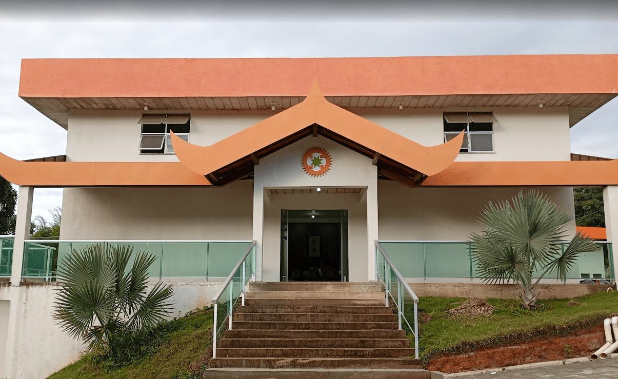 Academia MG 1 Academias e Seminários - Academias As Academias de Treinamento Espiritual da Seicho-No-Ie estão localizadas em todas as regiões do Brasil. De norte a sul, de leste a oeste, temos um lugar para nos reunirmos e aprimorar o nosso espírito. 